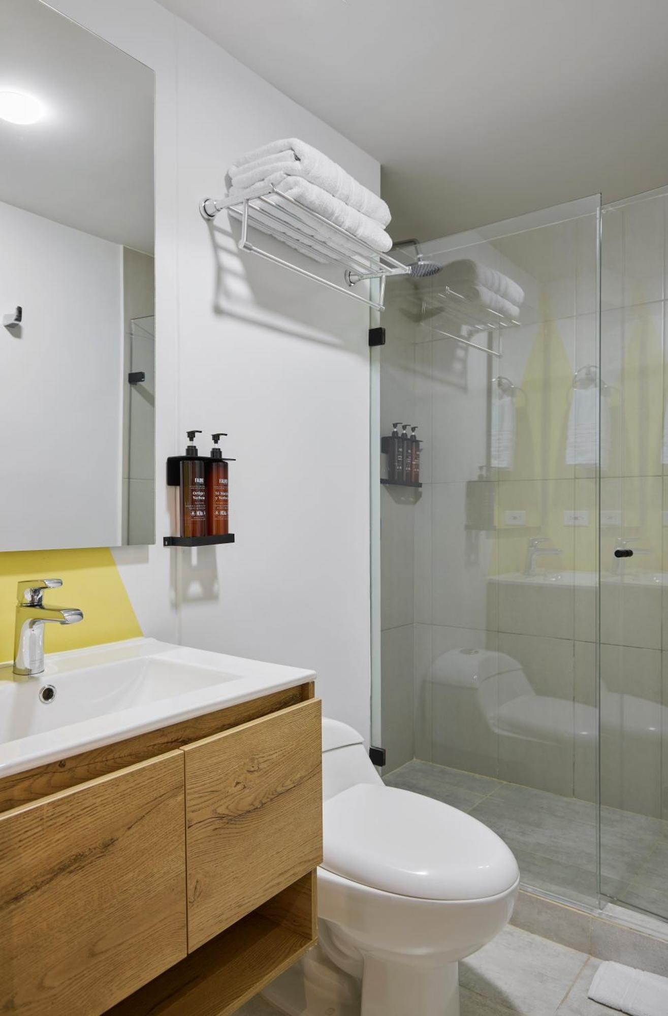 30 Living Suites 메딜린 외부 사진