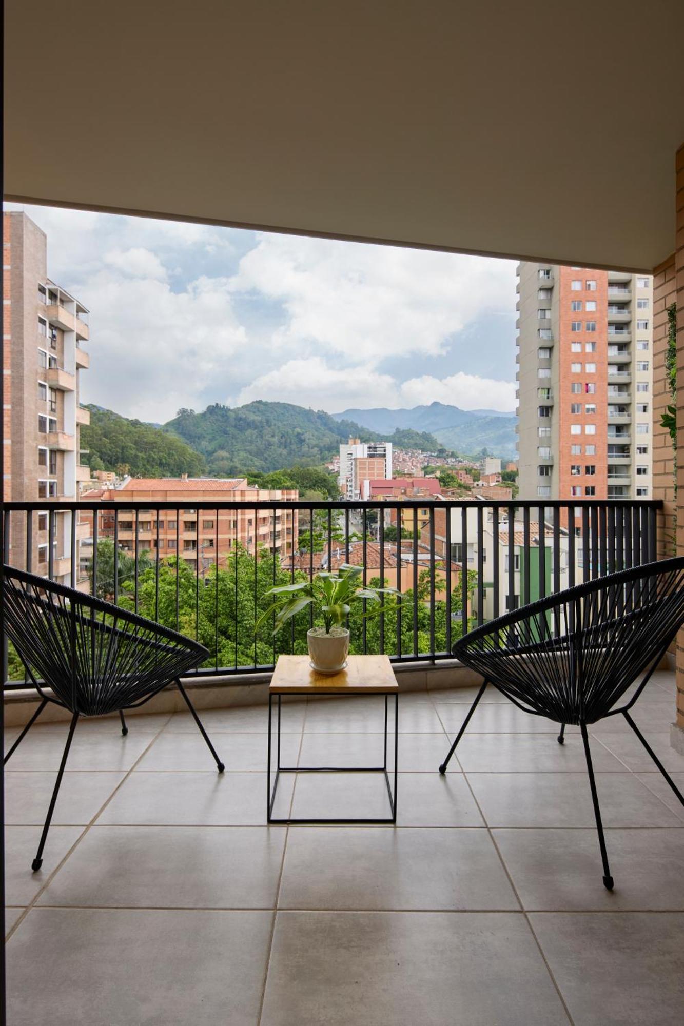 30 Living Suites 메딜린 외부 사진